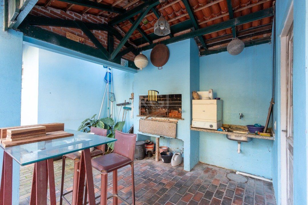 Casa para Venda - 292.21m², 4 dormitórios, sendo 2 suites, 3 vagas - Tristeza