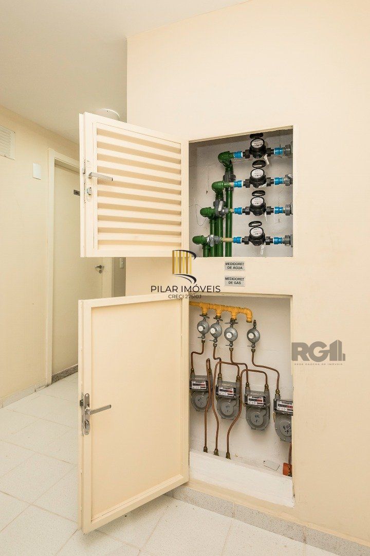 Apartamento  com 2 quartos e 1 banheiro no total