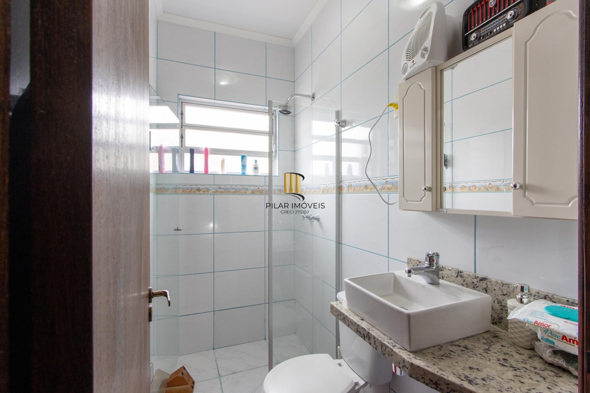 Casa 3 dormitórios no bairro Vila Nova