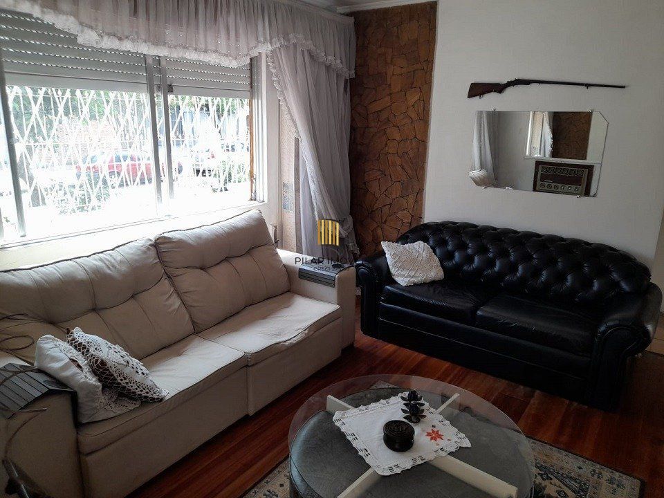 Casa 2 dormitórios no bairro Santana
