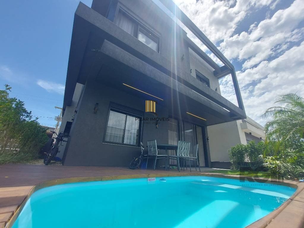 Casa de Condomínio 4 dormitórios no bairro Centro