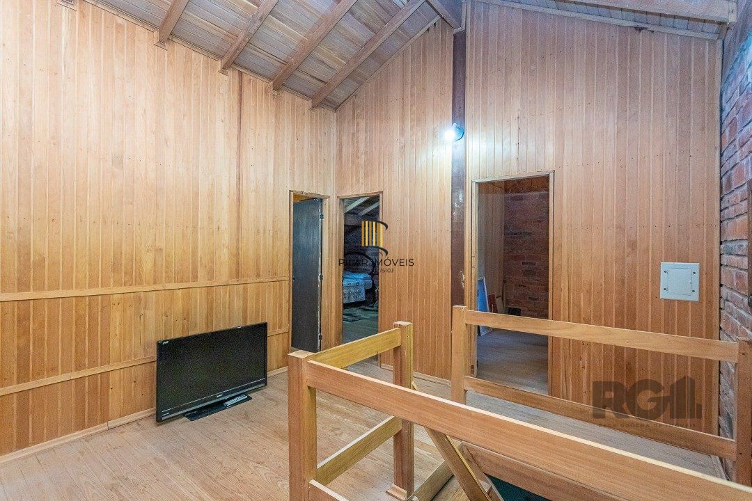 Casa 4 dormitórios, Altos da Vila Nova, Zona Sul, Porto Alegre.