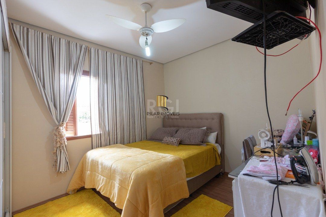 Casa para Venda - 120m², 3 dormitórios, sendo 1 suites, 3 vagas - Vila Nova