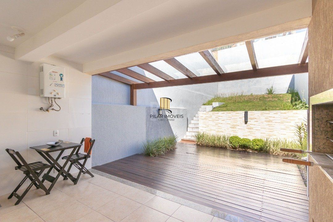 Casa para Venda - 168m², 3 dormitórios, sendo 1 suites, 2 vagas - Imperial Park