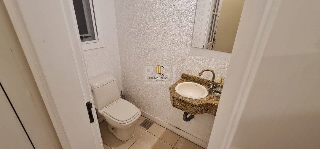 Casa de Condomínio 4 dormitórios no bairro Vila Conceição