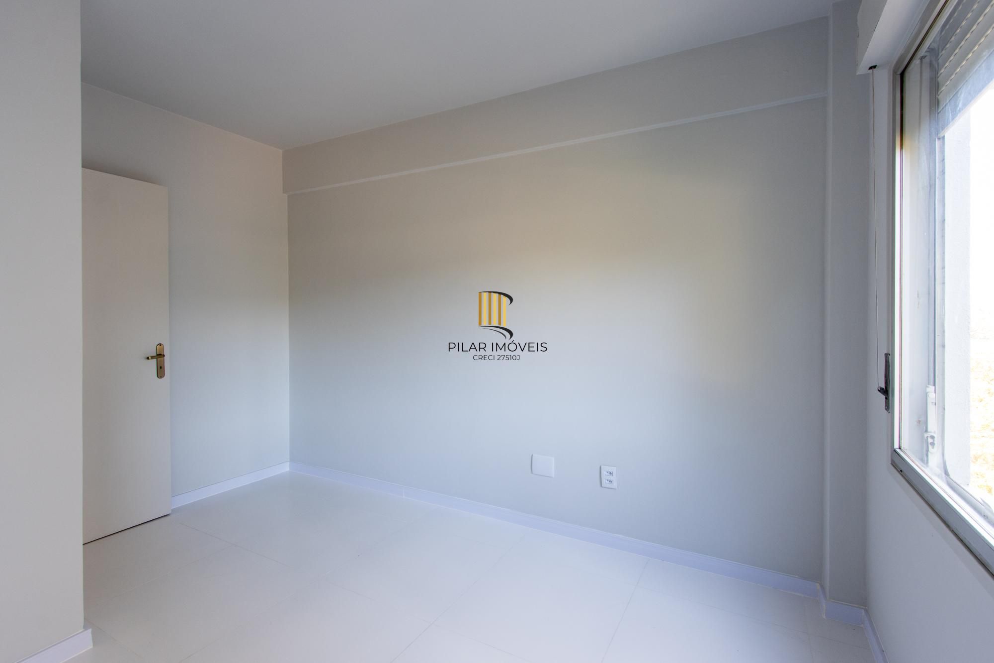 Apartamento 3 quartos, reformado, condomínio com infraestrutura - Bairro Cristal