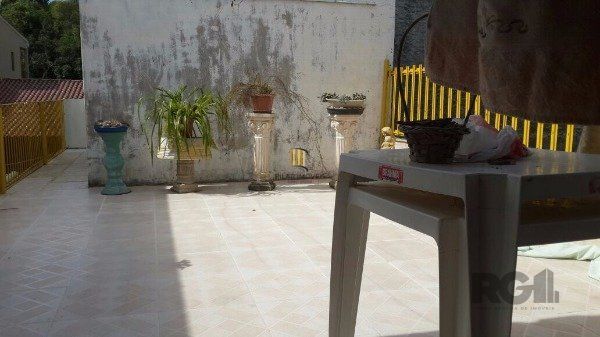 Casa 3 dormitórios no bairro Espírito Santo