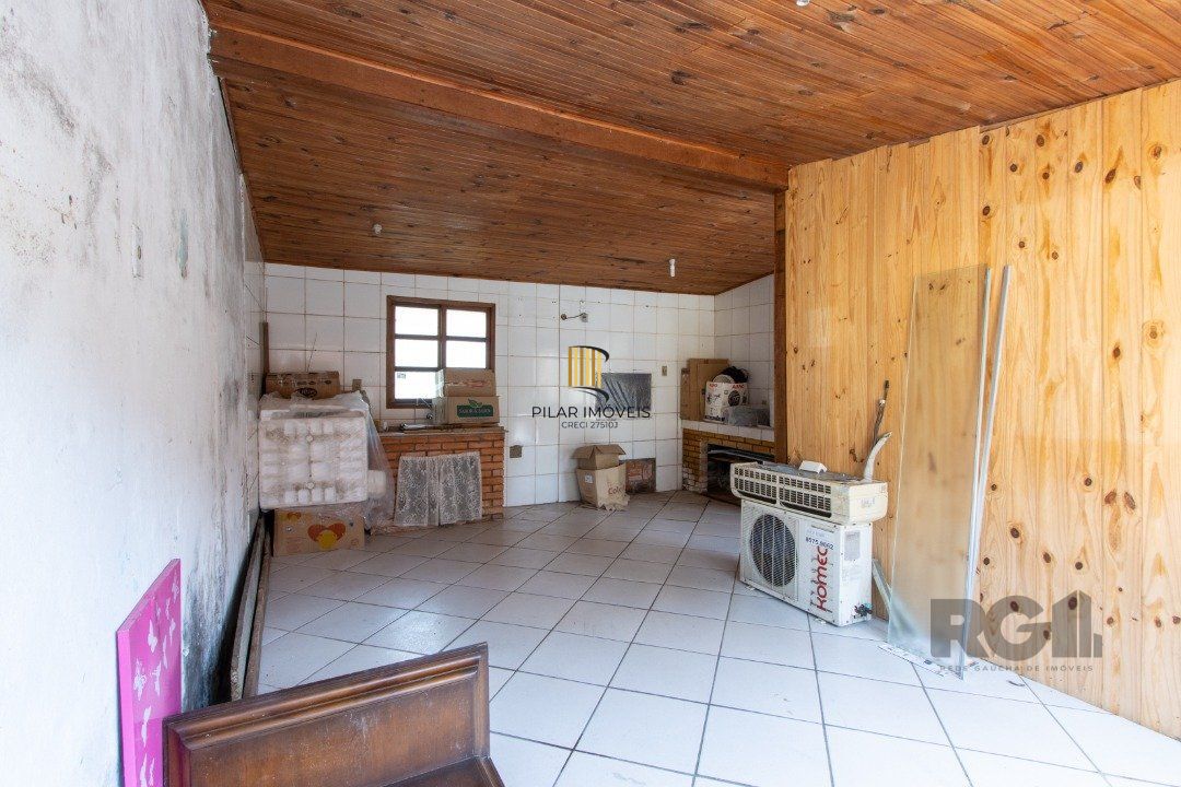 Casa 2 dormitórios no bairro Camaquã