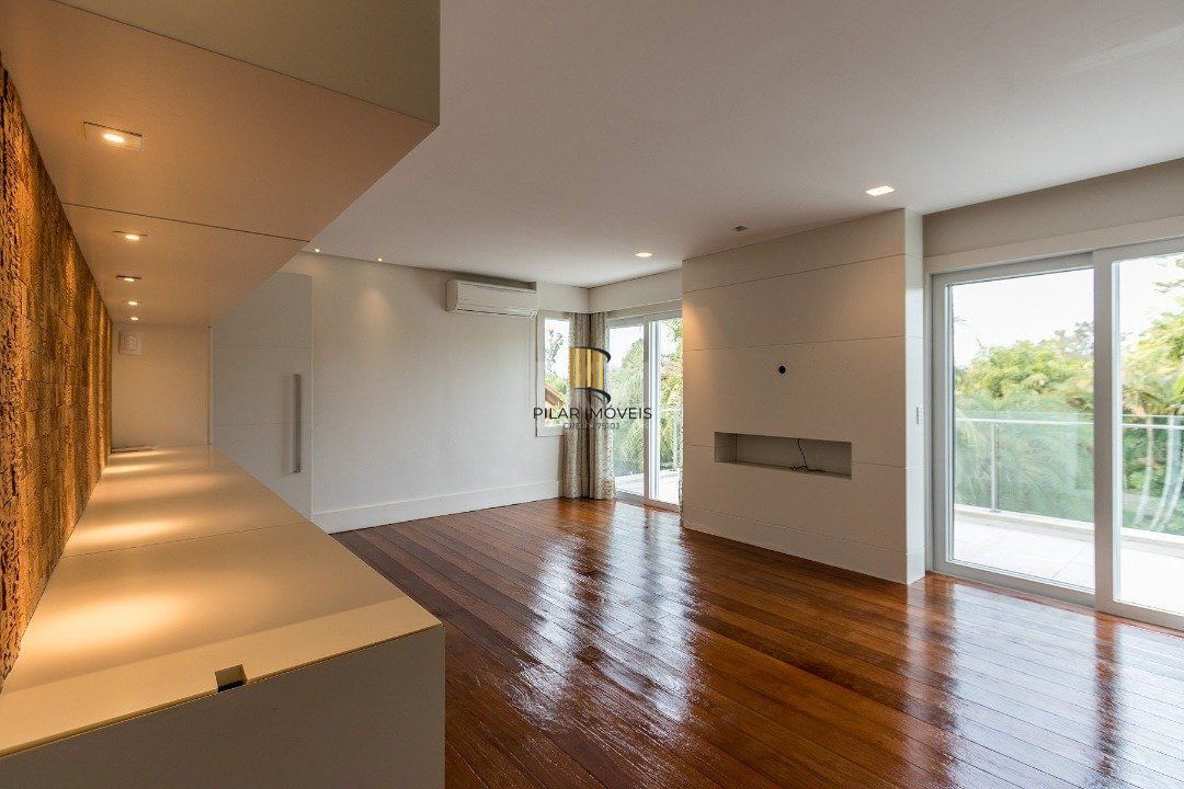 Casa Condominio para Venda - 664m², 4 dormitórios, sendo 4 suites, 4 vagas - Terra Ville