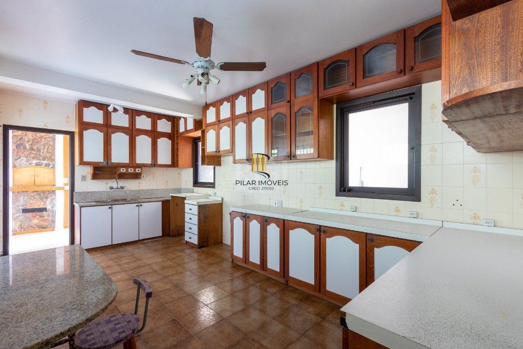 Casa para Venda - 500m², 4 dormitórios, sendo 1 suites, 4 vagas - Vila Conceição