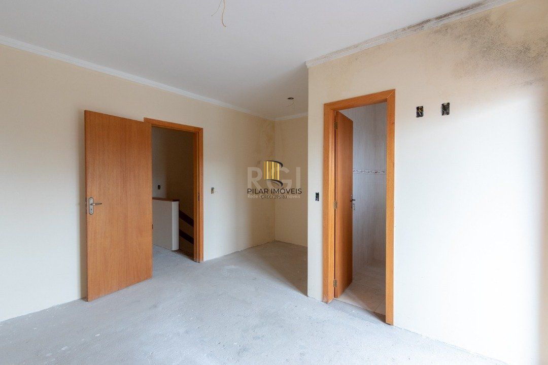 Casa para Venda - 115m², 3 dormitórios, sendo 1 suites, 2 vagas - Urubatã