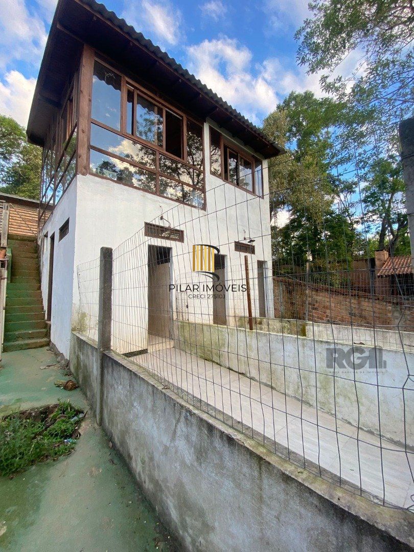 Sítio 3 dormitórios no bairro Hípica