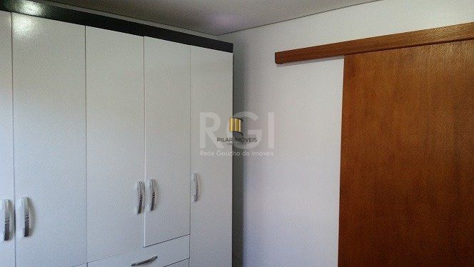 Casa para Venda - 70m², 2 dormitórios, 3 vagas - Ponta Grossa