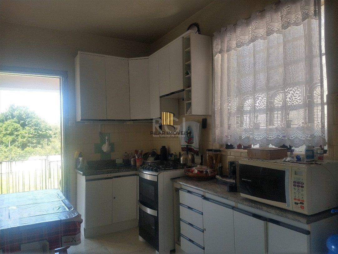 Casa para Venda - 84.96m², 3 dormitórios, 6 vagas - Camaquã