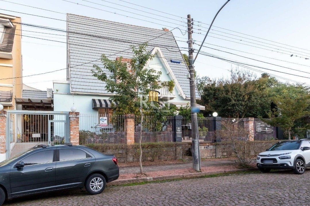Casa para Venda - 200m², 3 dormitórios, sendo 1 suites, 2 vagas - Vila Assunção