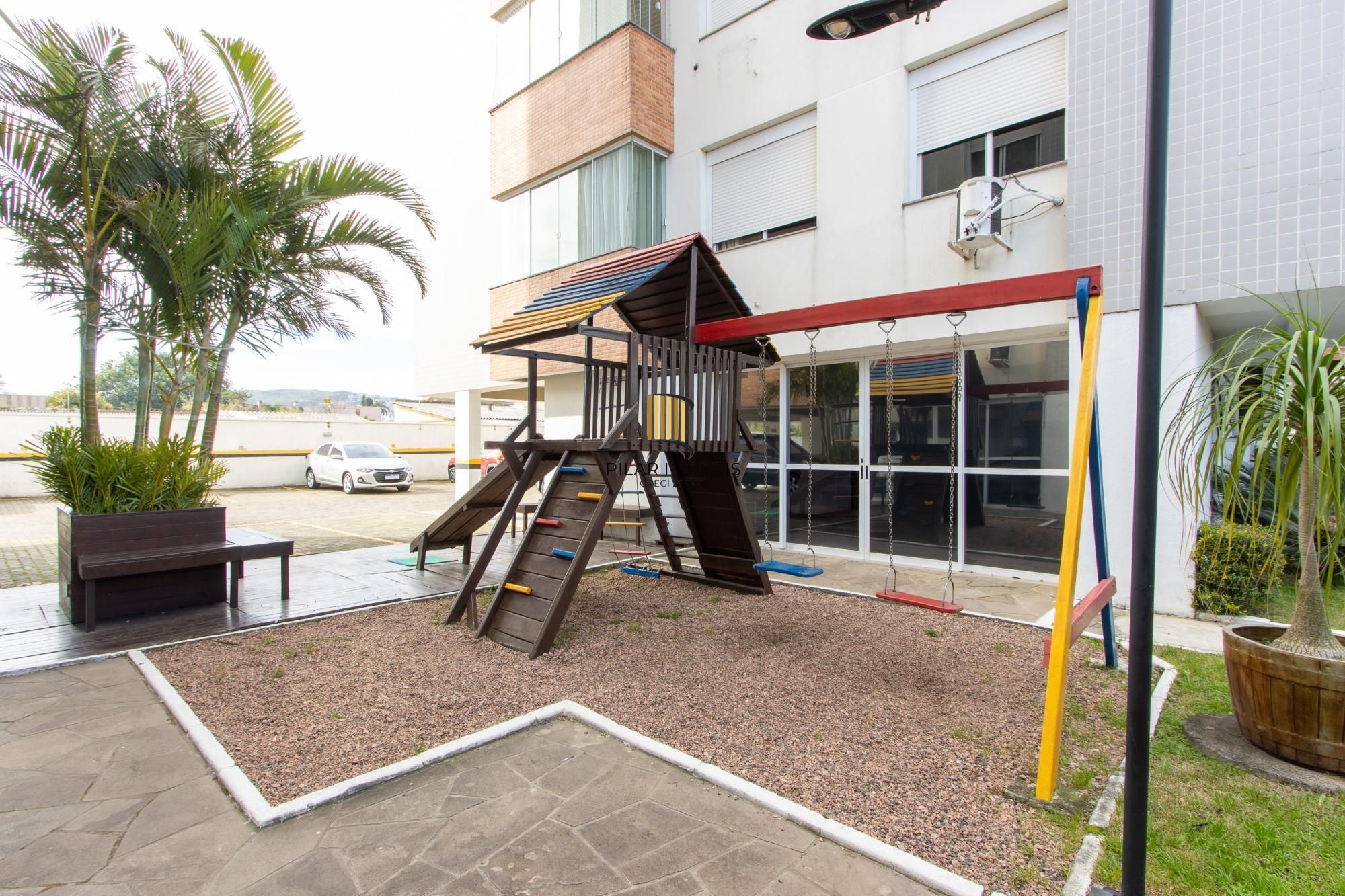 Apartamento de 2 dormitórios, na zona sul de Porto Alegre, semi-mobiliado, churrasqueira e box escriturado.