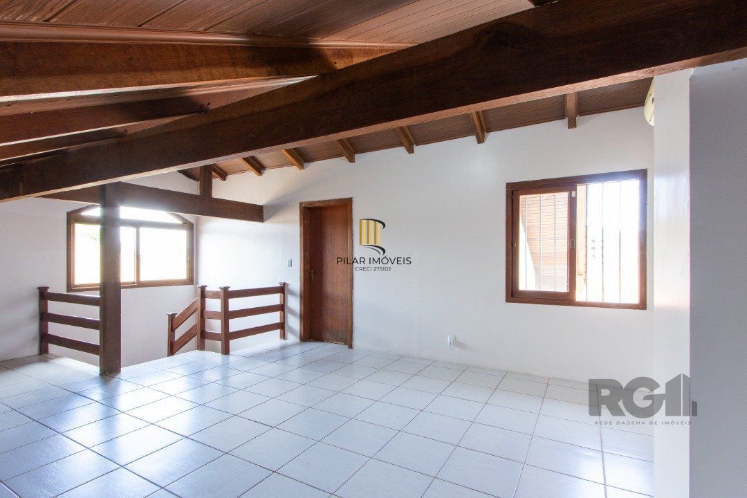 Casa 4 dormitórios no bairro Hípica