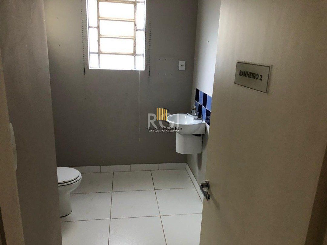 Casa Comercial para Venda - 0m², 0 dormitórios, Petrópolis
