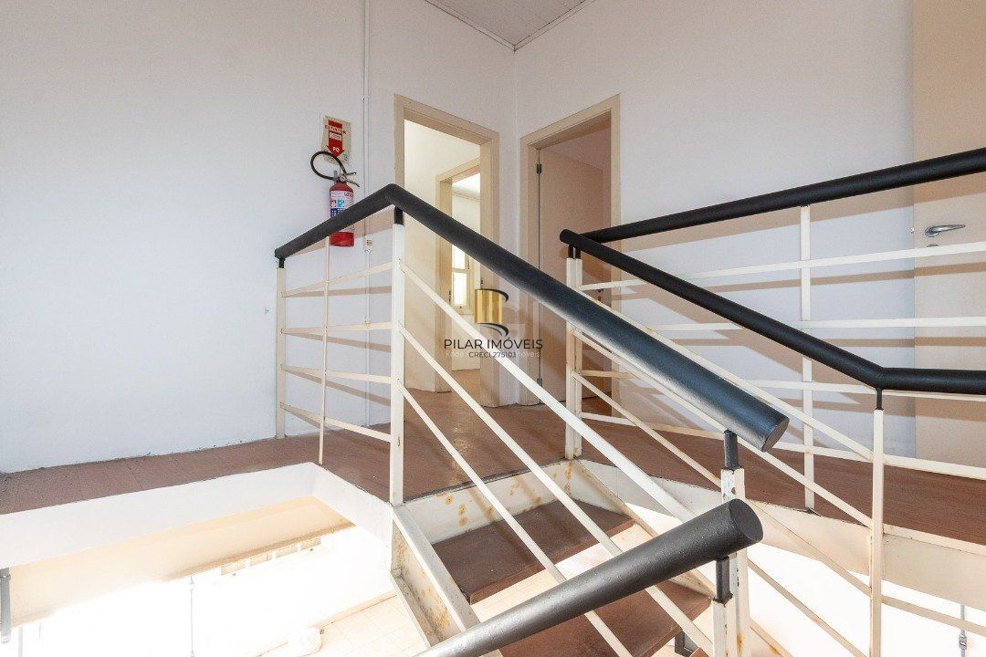 Casa para Venda - 232m², 3 dormitórios, 2 vagas - Navegantes