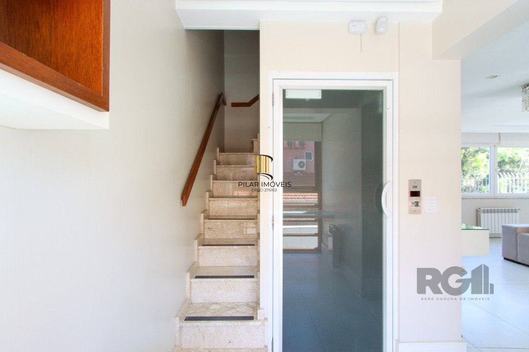 Casa Condominio para Venda - 233m², 3 dormitórios, sendo 1 suites, 2 vagas - Vila Assunção