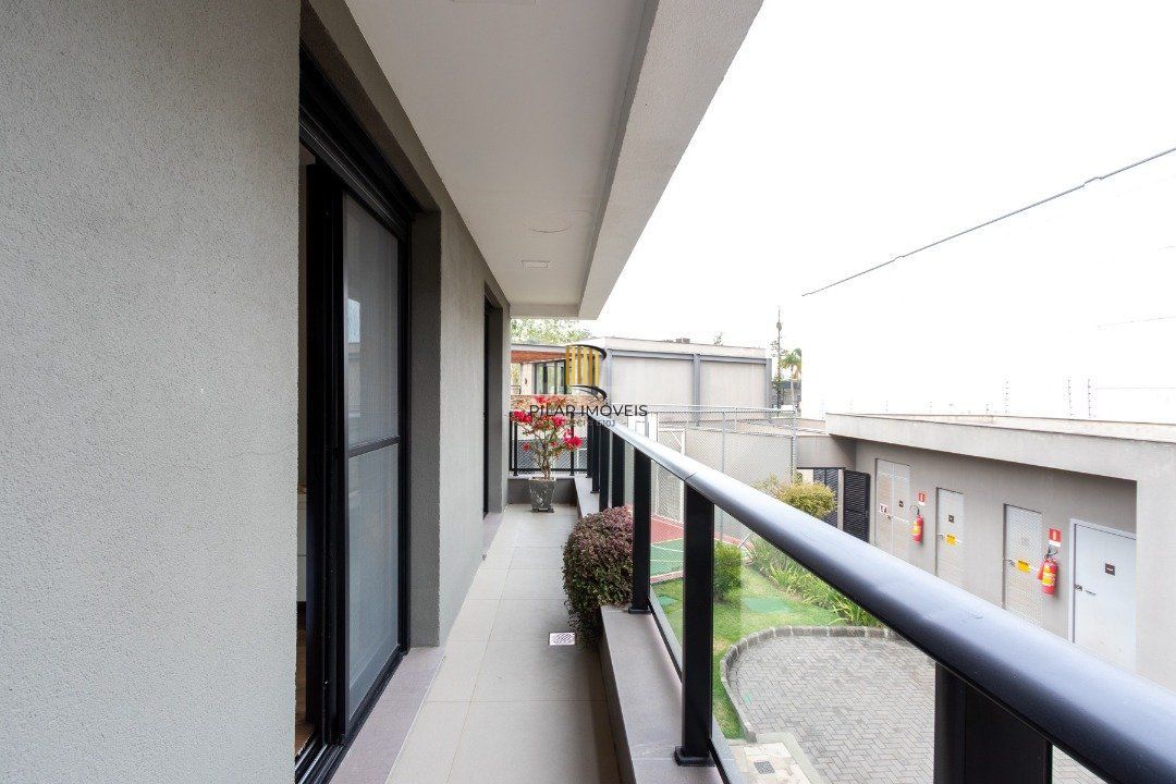 Apartamento para Venda - 164m², 3 dormitórios, sendo 3 suites, 3 vagas - Pedra Redonda