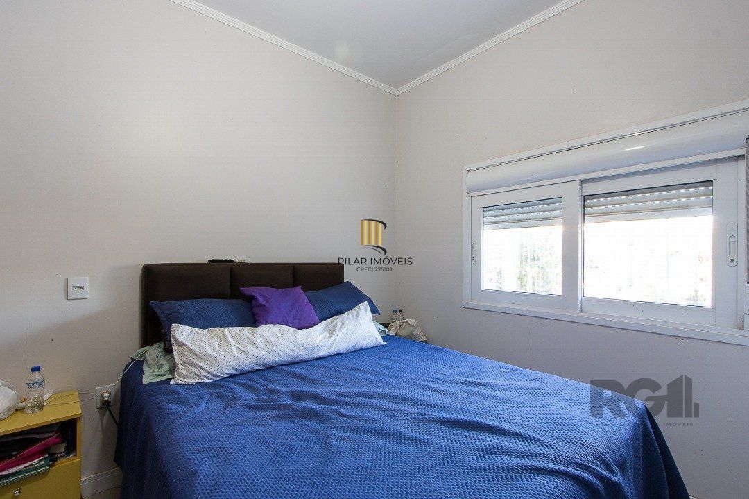 Casa 6 dormitórios no bairro Cristal