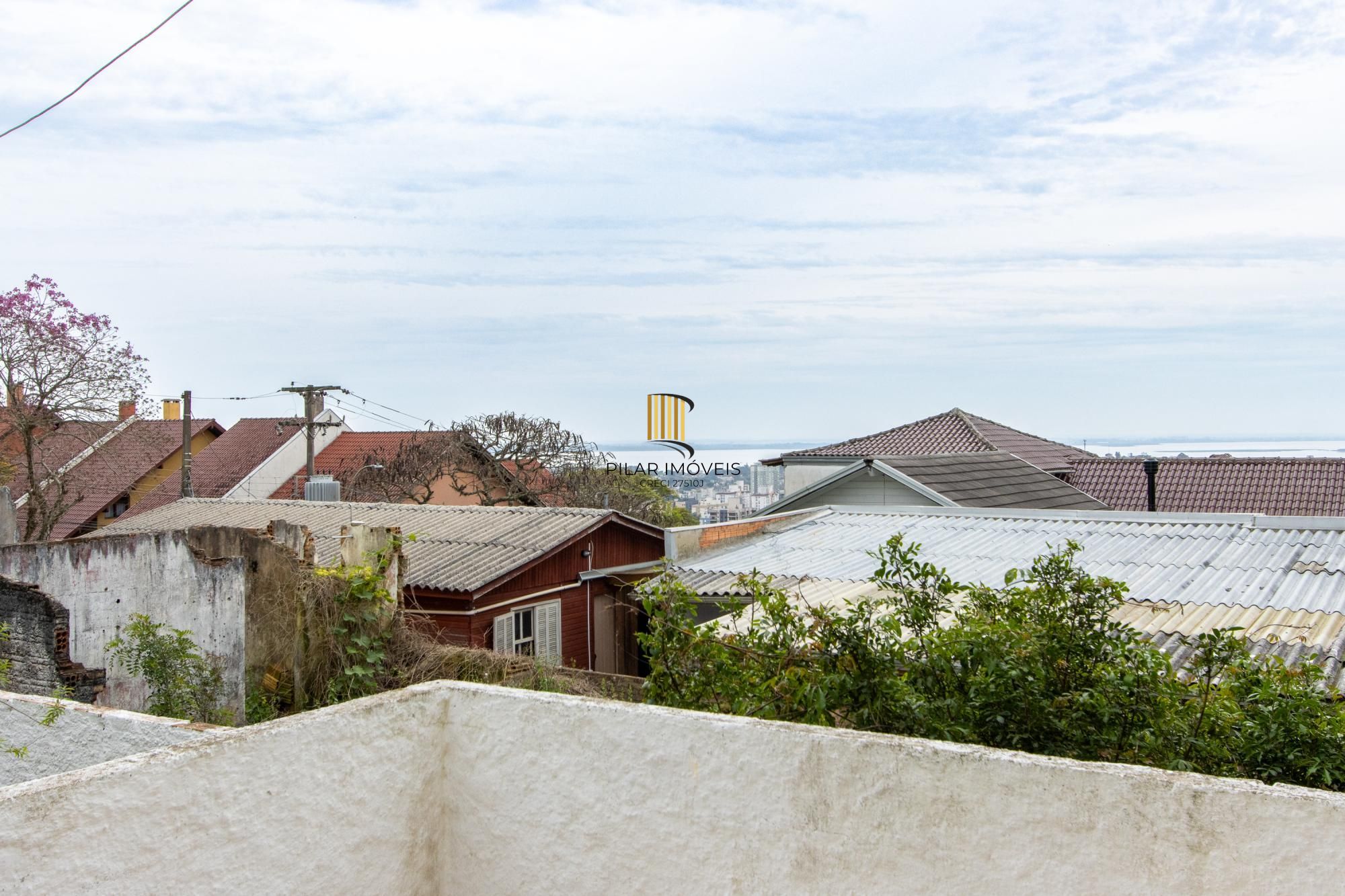 Casa 2 dormitórios no bairro Tristeza