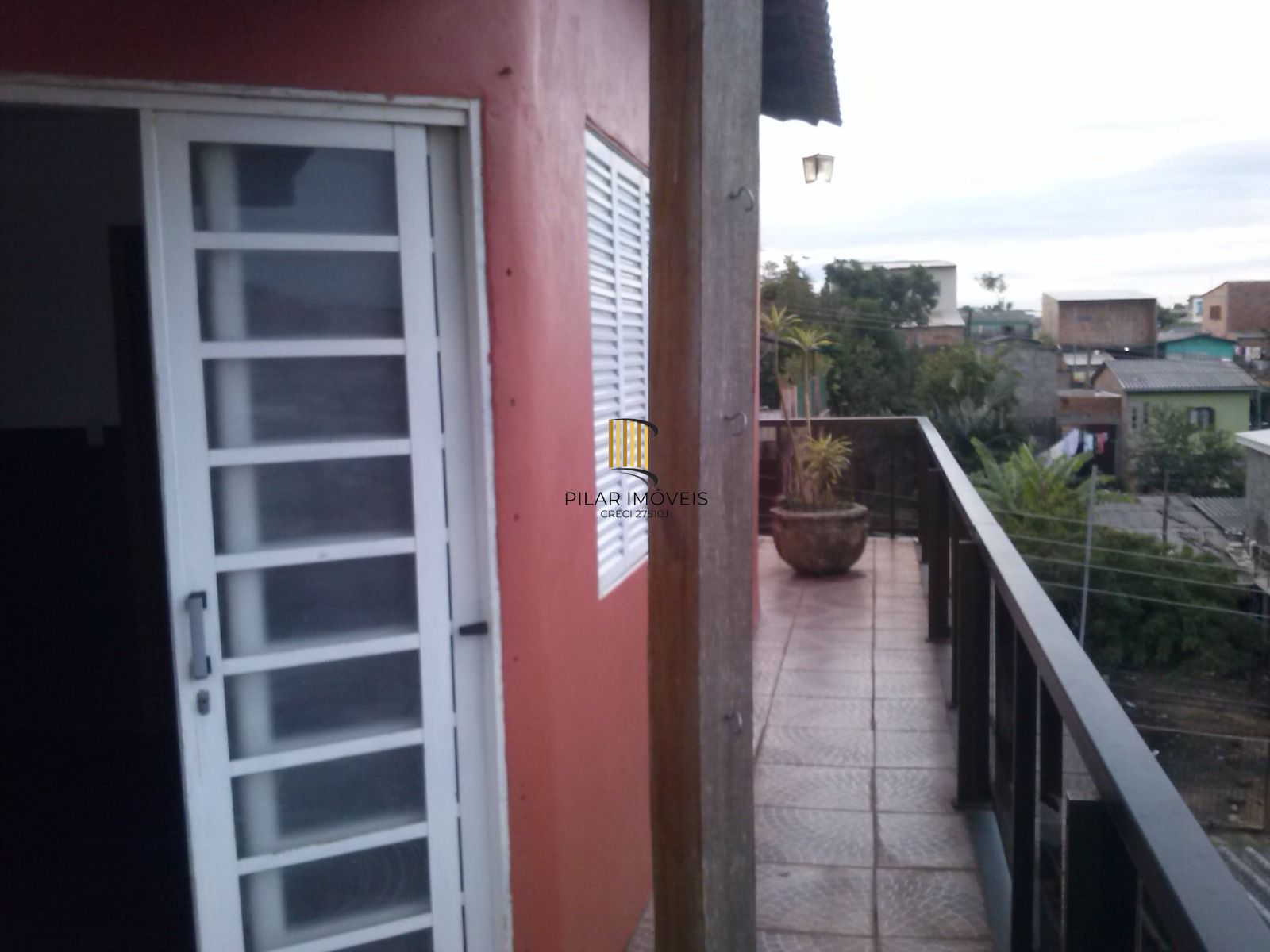 Casa 3 dormitórios no bairro Costa e Silva