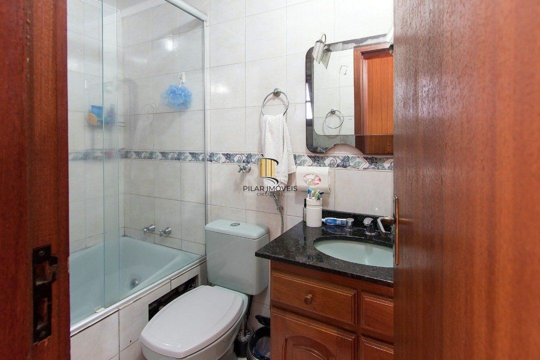 Casa para Venda - 229.18m², 4 dormitórios, sendo 4 suites, 5 vagas - Cavalhada