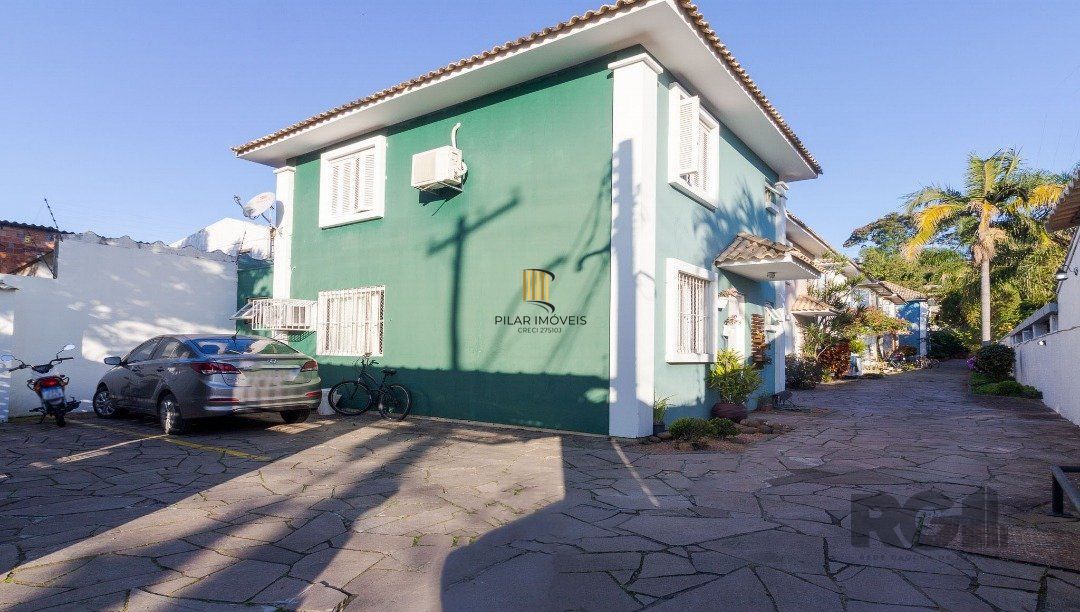 Casa em condomínio, 3 quartos, 1 suite, lareira, churrasqueira, 1 vaga - Bairro Tristeza