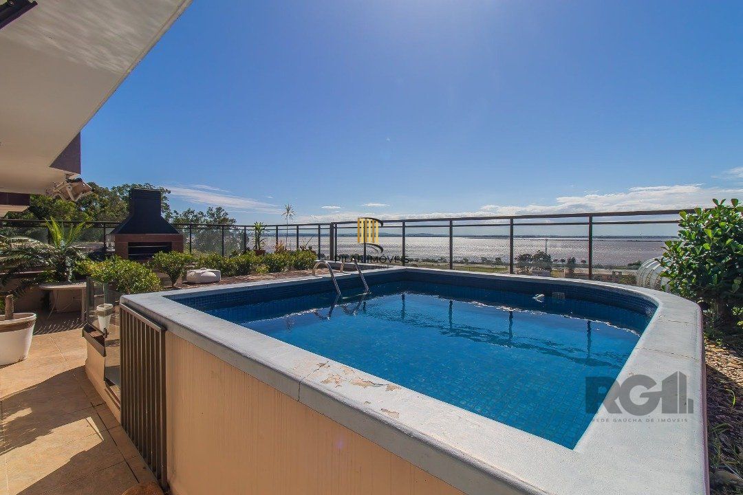 Apartamento | 03 Dorm. | Sendo 01 Suíte| Piscina | Churrasq. | Vista para o Guaíba