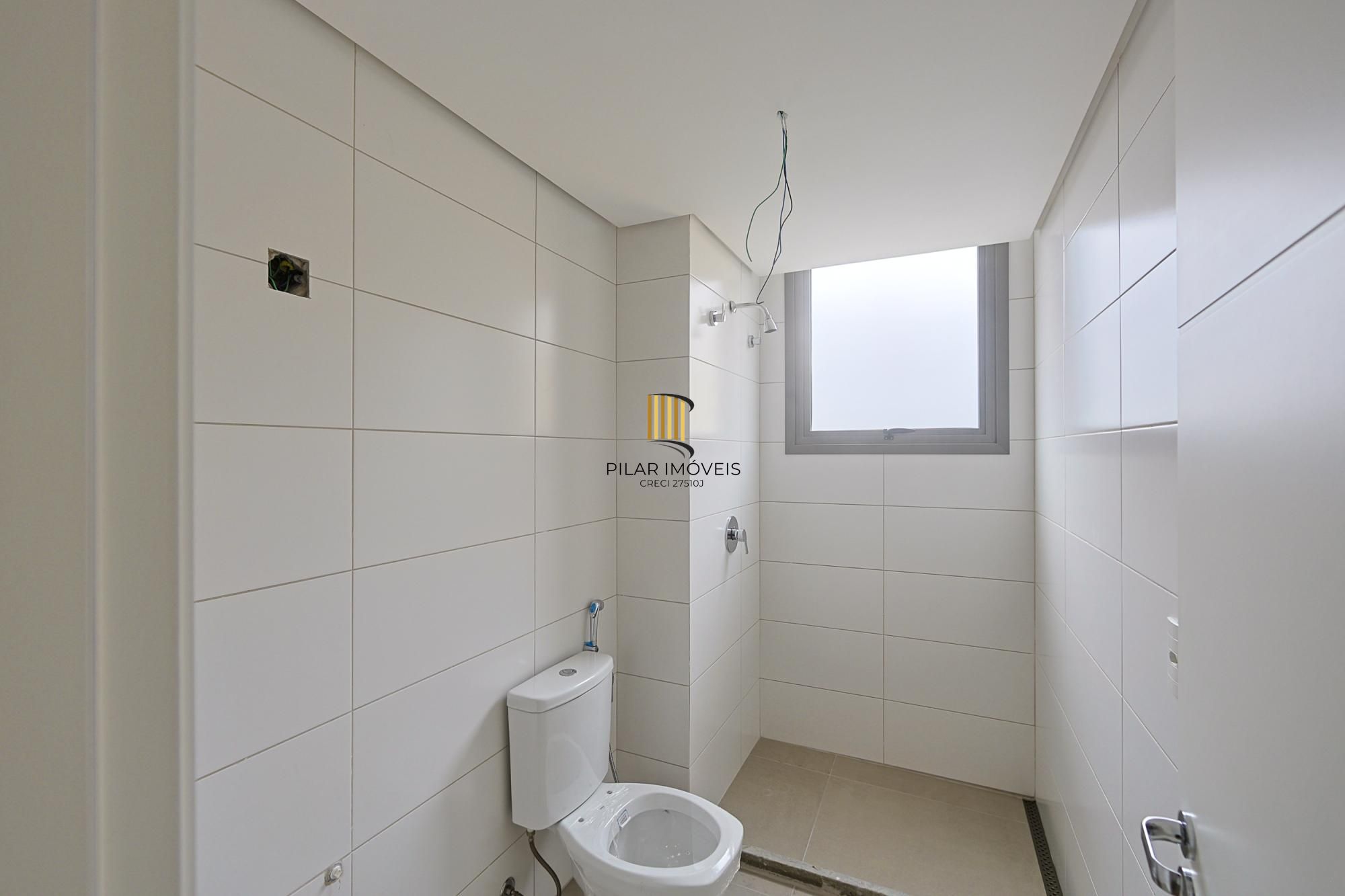 Apartamento com 217m² e 3 dormitórios no bairro Tristeza em PORTO ALEGRE para Comprar