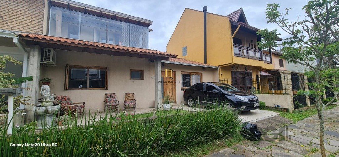 Casa para venda com 3 dormitórios, sendo 3 suítes e 2 vagas no residencial Jardins do Prado