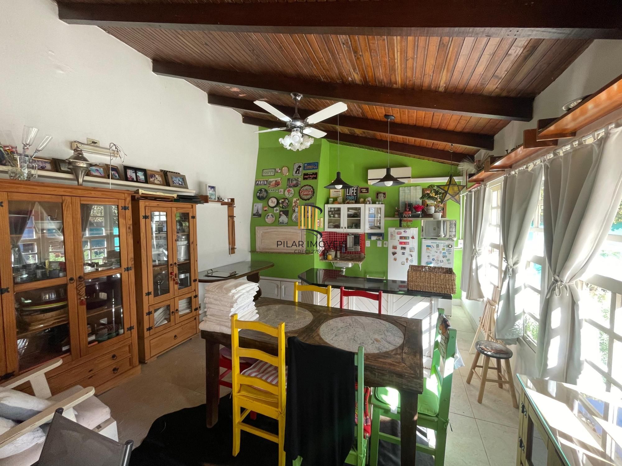 Casa para Venda - 325,72m², 4 dormitórios, sendo 1suites, 4 vagas - Jardim Isabel