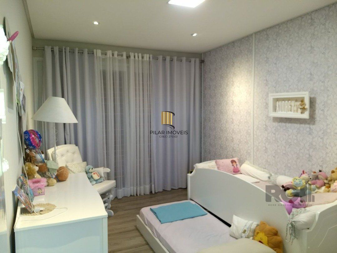 Casa 3 dormitórios no bairro Teresópolis