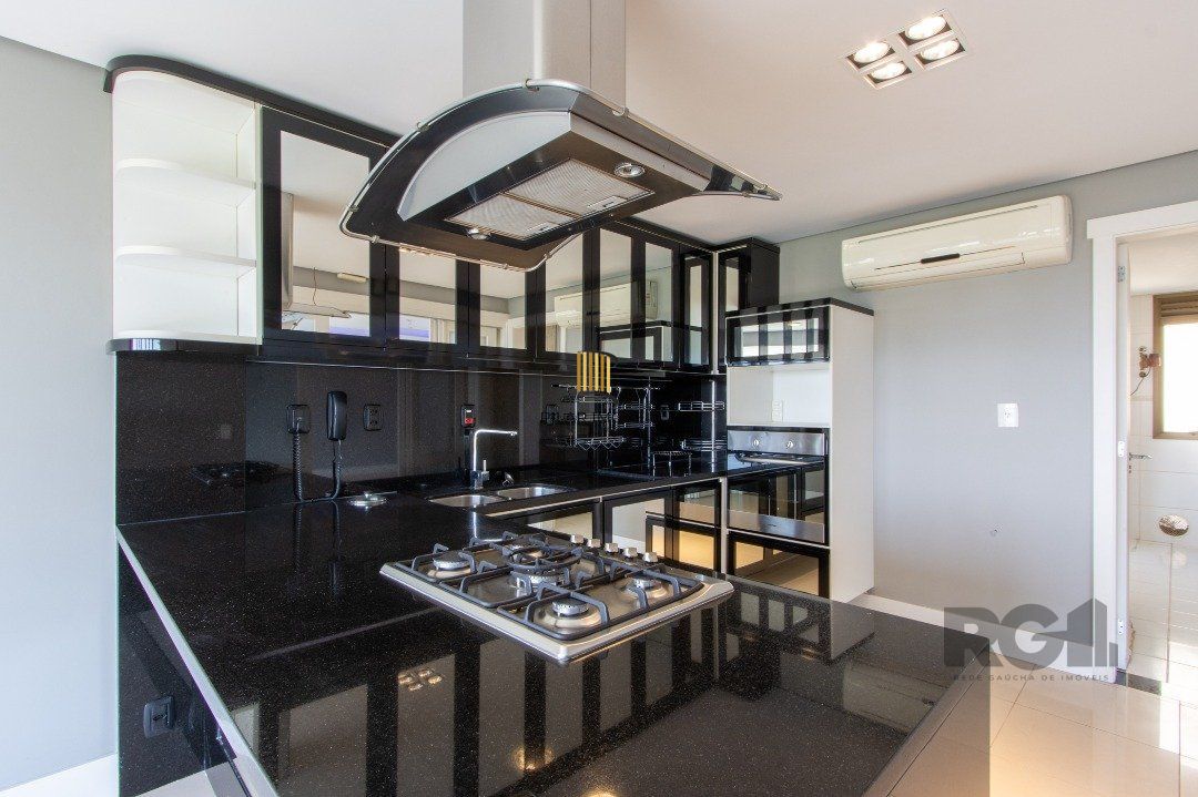 Apartamento para Venda - 200.1m², 3 dormitórios, sendo 3 suites, 5 vagas - Cristal