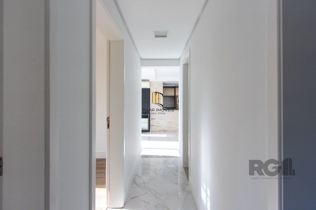 Apartamento para Venda - 102m², 3 dormitórios, sendo 2 suites, 2 vagas - Tristeza