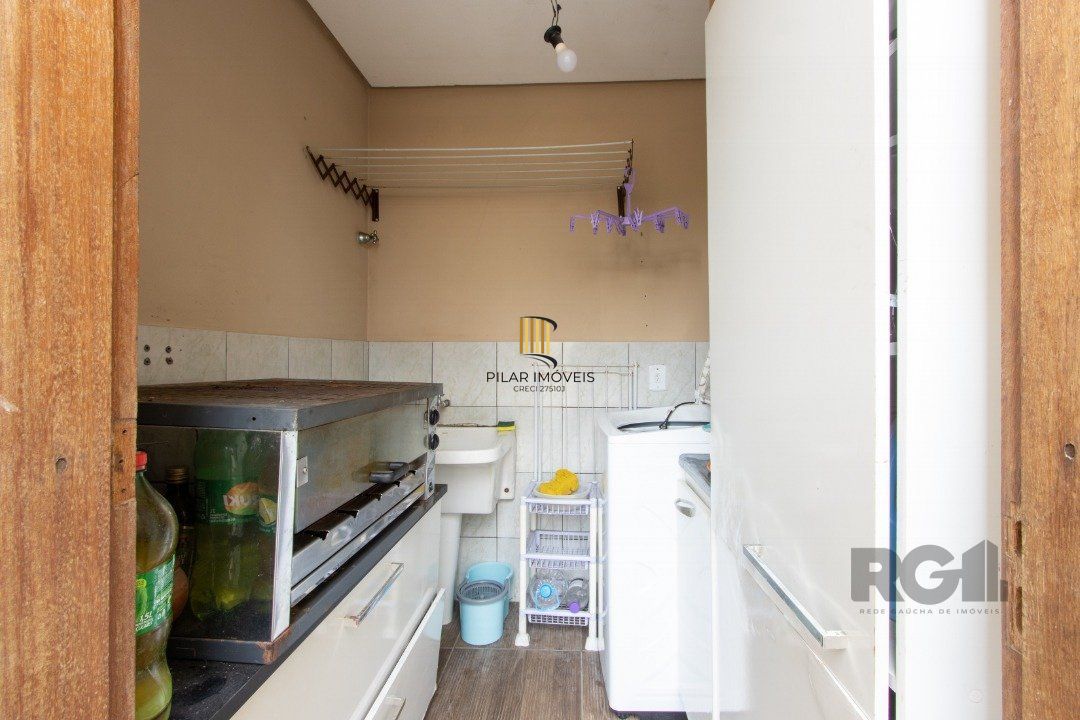 Casa 6 dormitórios no bairro Tristeza