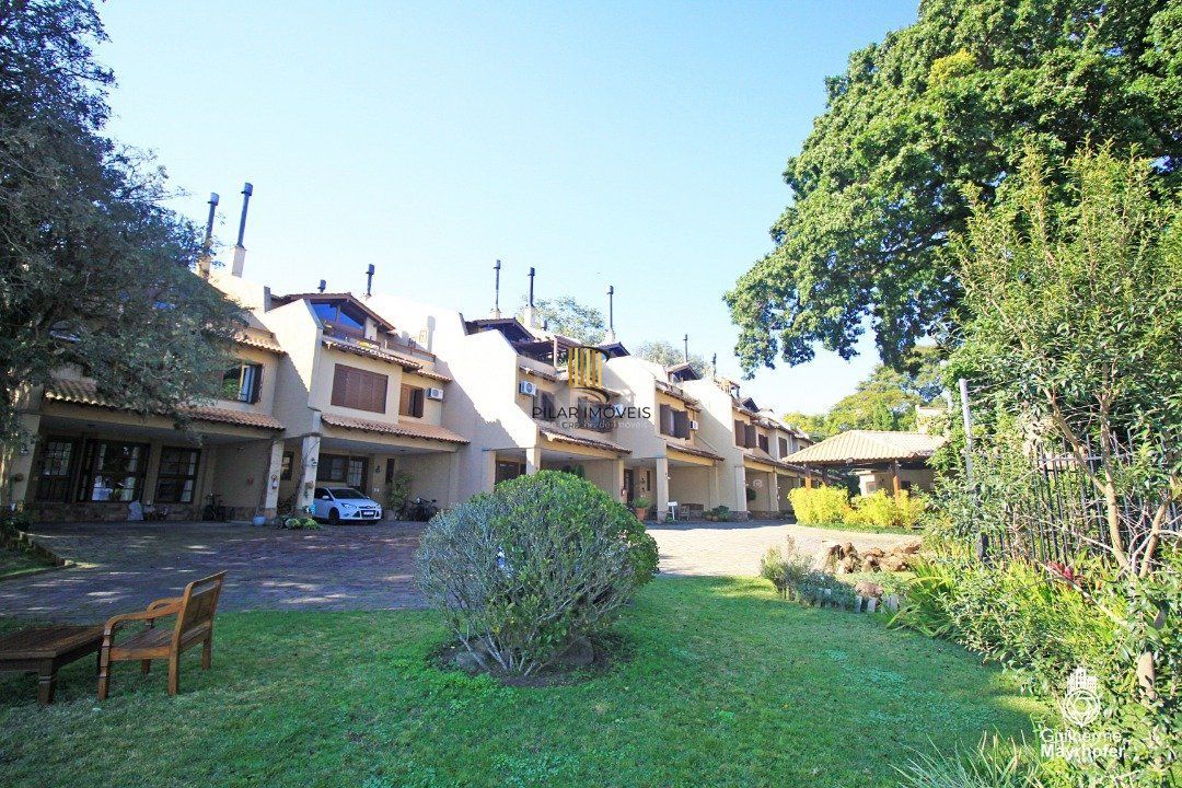 Casa de Condomínio 4 dormitórios no bairro Vila Conceição