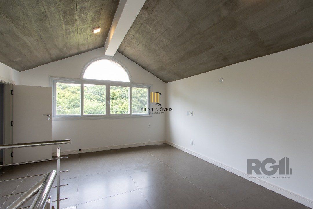 Casa mobiliada no Condomínio Las Rocas com 3 suítes,