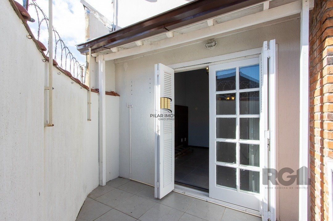 Casa de Condomínio 3 dormitórios no bairro Jardim Isabel