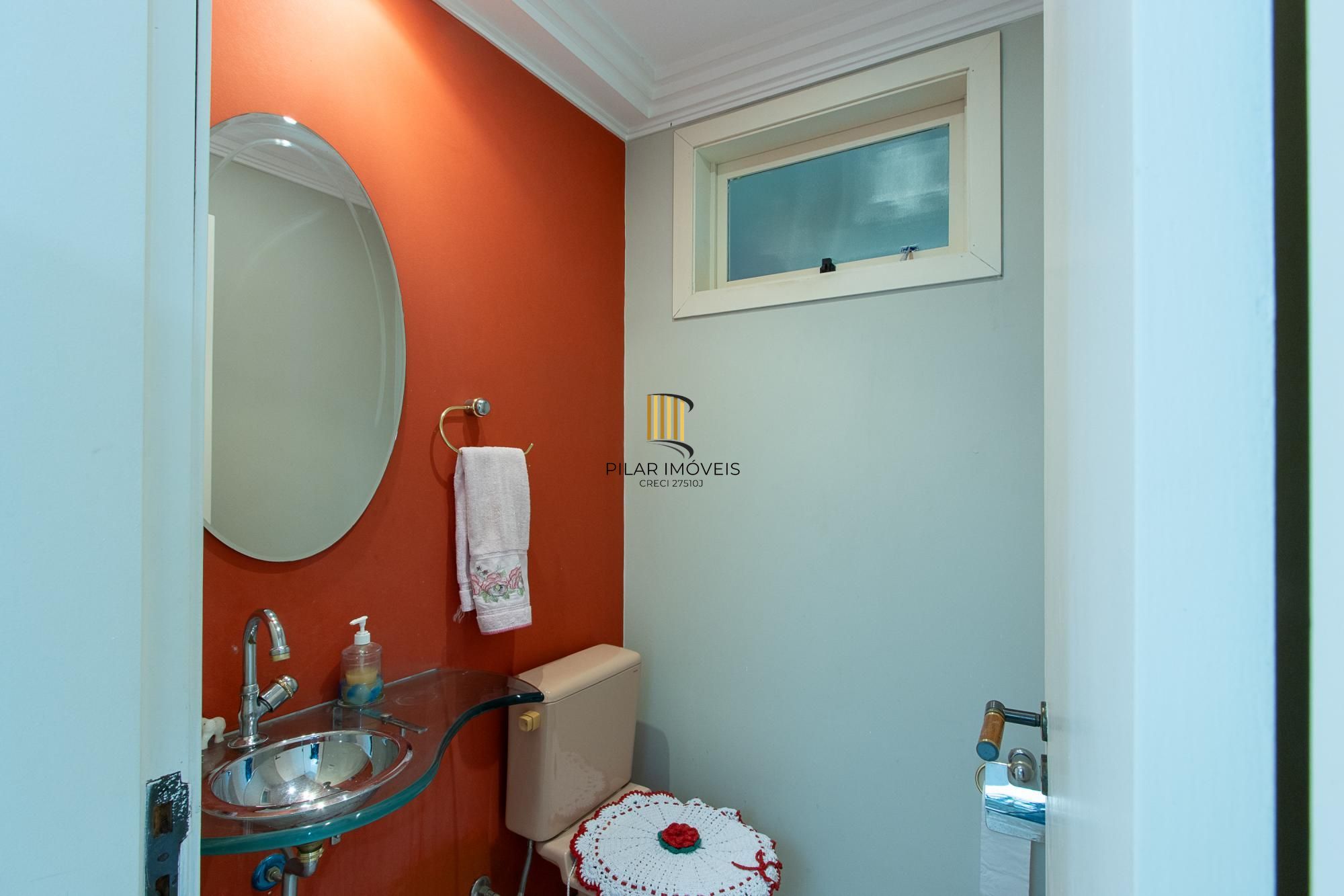 Casa 4 dormitórios no bairro Cristal