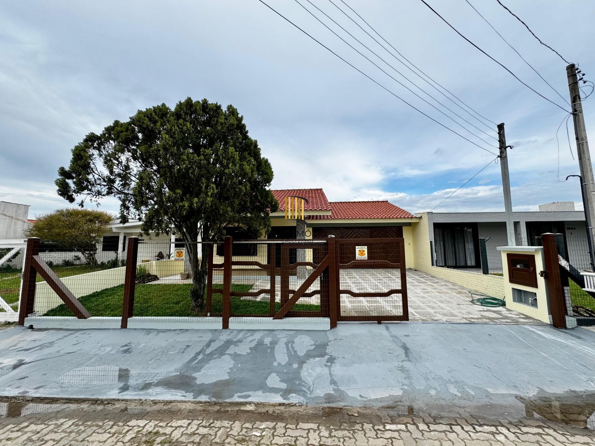 Casa 3 dormitórios no bairro Centro