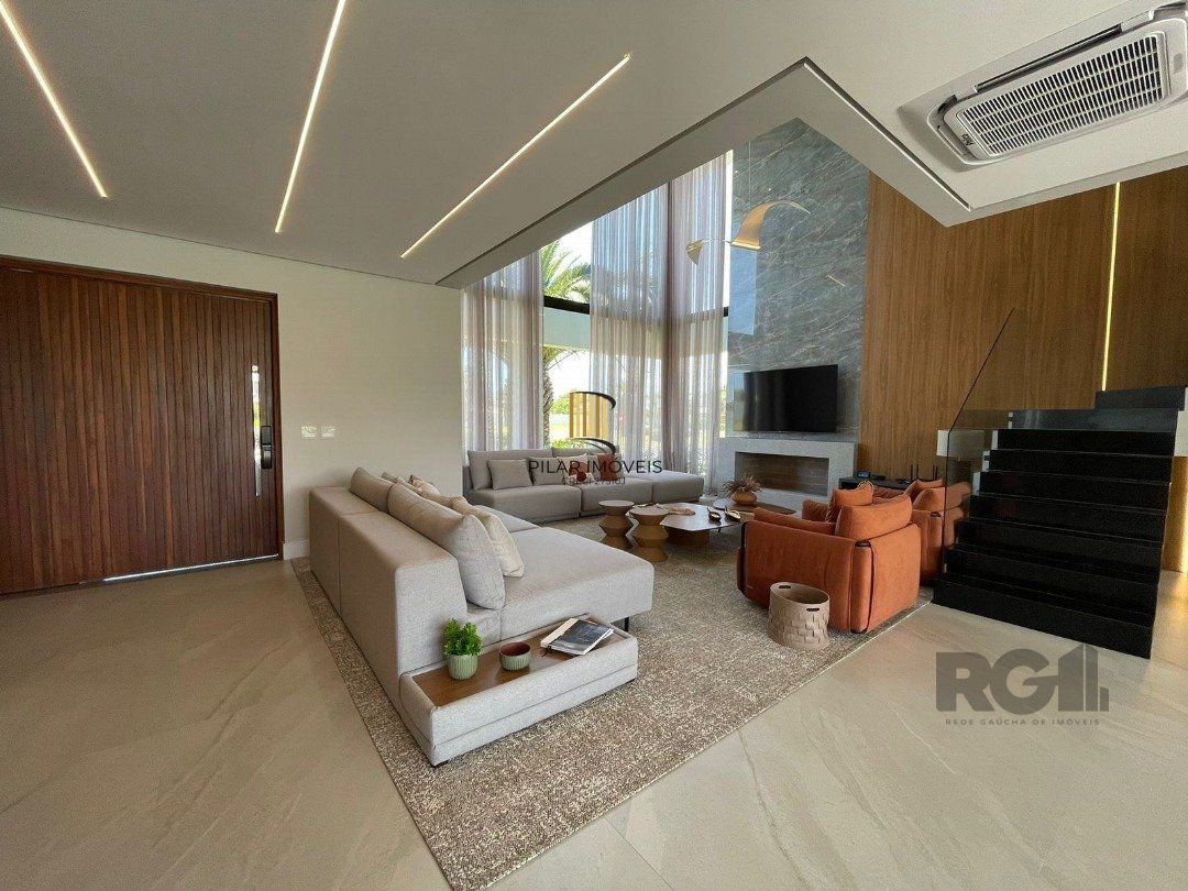 Casa de Condomínio 5 dormitórios no bairro Atlântida Sul