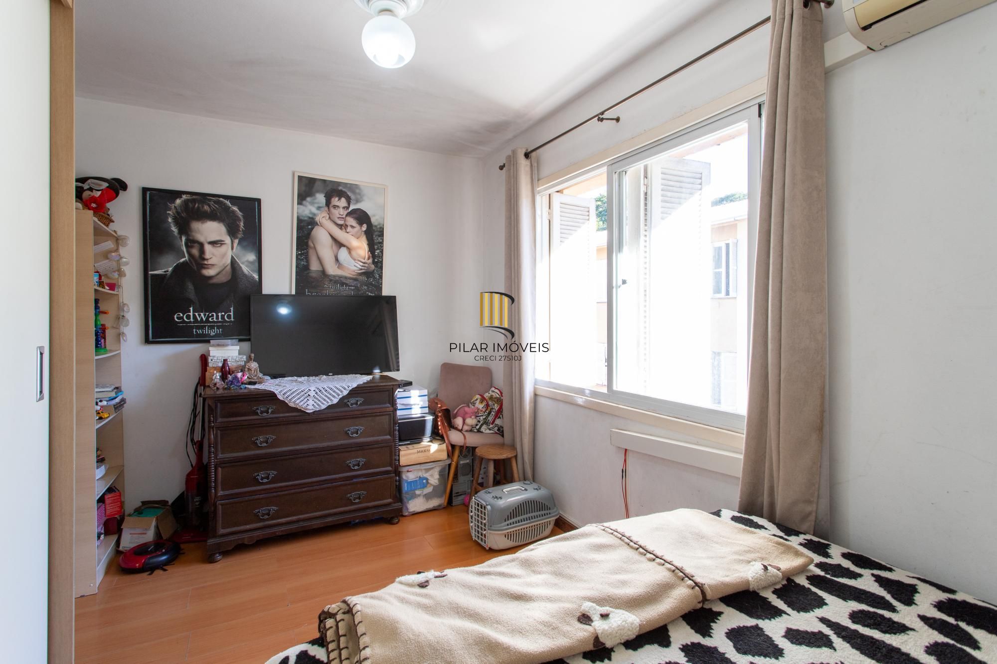 Apartamento 02 dormitórios I bairro Cristal