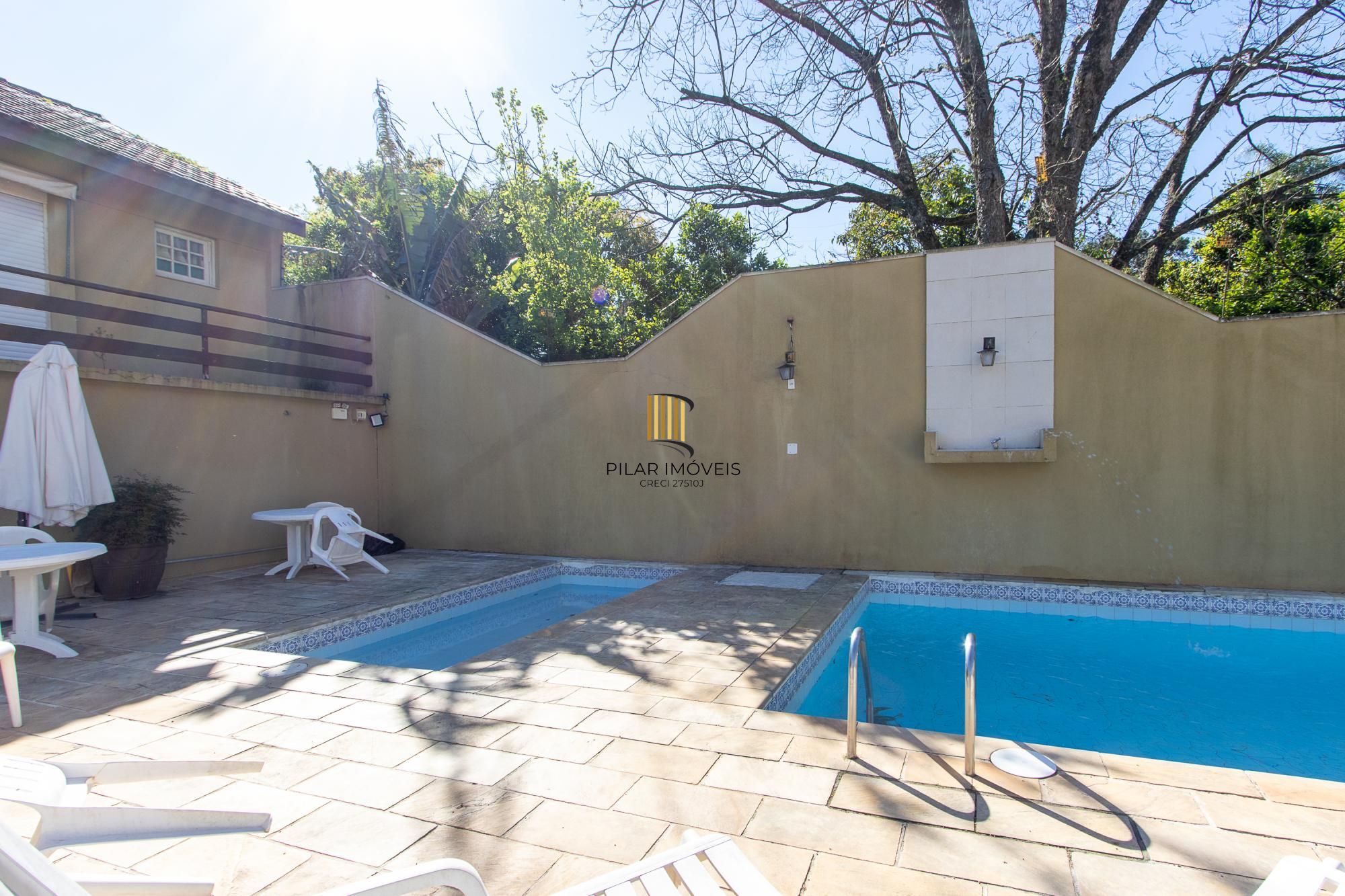 Casa condomínio, no bairro Tristeza, 175,17m² área privativa,03 dormitórios 01 suíte e 02 vagas!