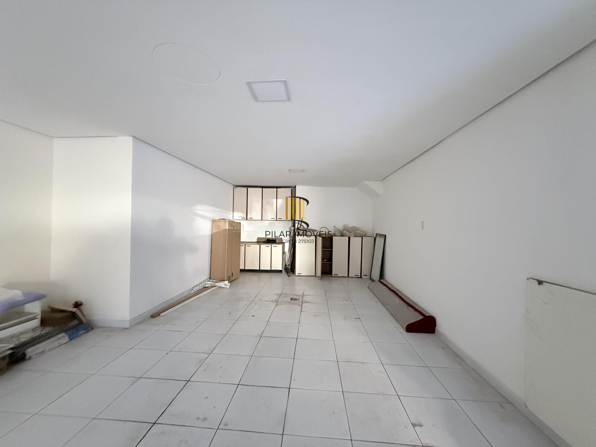 Casa 5 dormitórios no bairro Chácara das Pedras