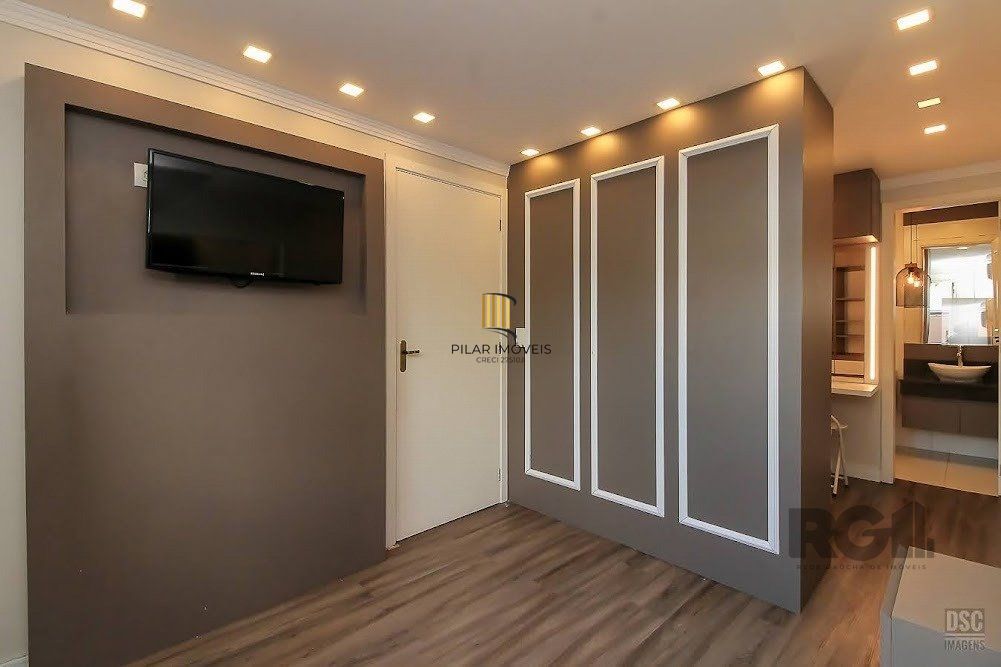 Casa em  condomínio 3 dormitórios na Av Otto Niemeier
