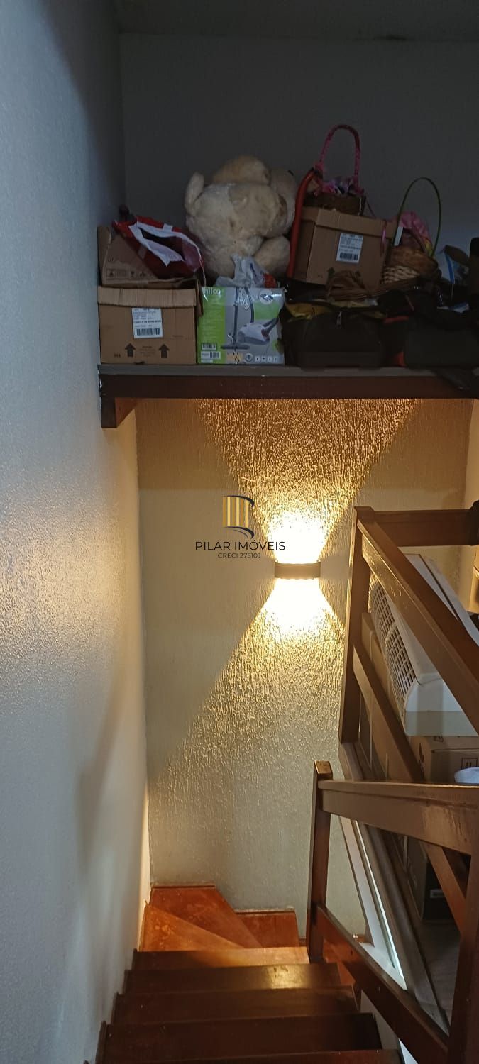 Oportunidade! Casa com 4 dormitórios no bairro Humaitá!!!