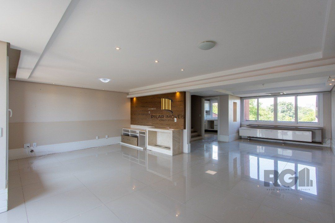 Casa Condominio para Venda - 384.33m², 3 dormitórios, sendo 1 suites, 3 vagas - Cristal